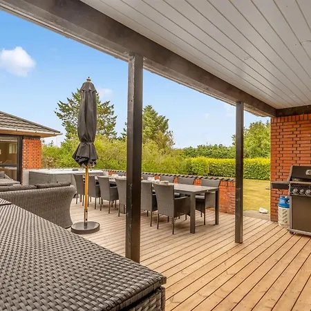 Alette - 400m From The Sea By Interhome