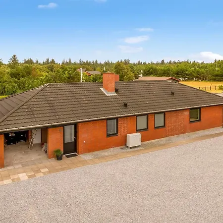 Alette - 400m From The Sea By Interhome *